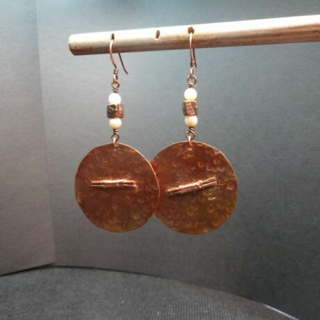 boucles-d-oreilles-disque-cuivre-martele-1