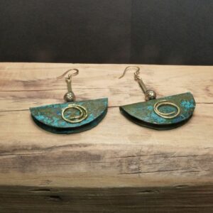 Boucles d'oreilles balancelles cuivre oxydé bleu