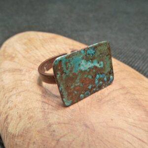 Bague carrée petite oxydée
