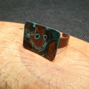 Bague carrée petite oxydée