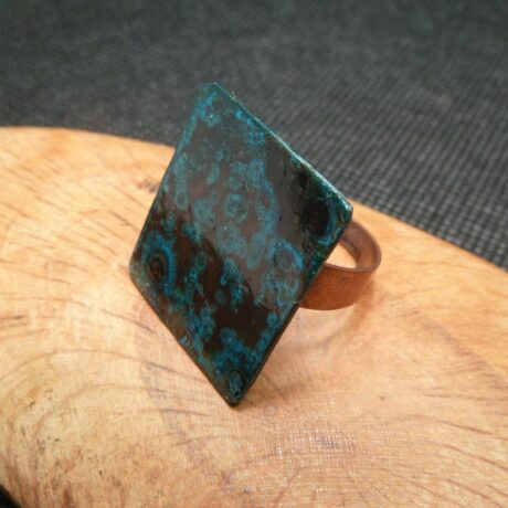 2.100.B.2 – bague carrée grande