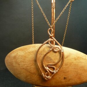 Pendentif cuivre nu