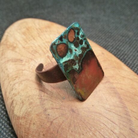 4.100.B.3 – bague carrée grande